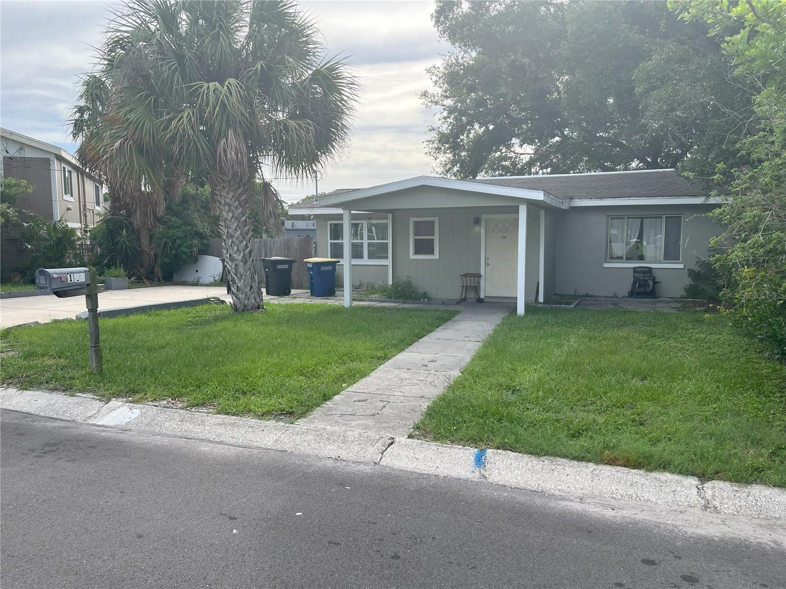 120 S San Remo Ave Property Photo 1