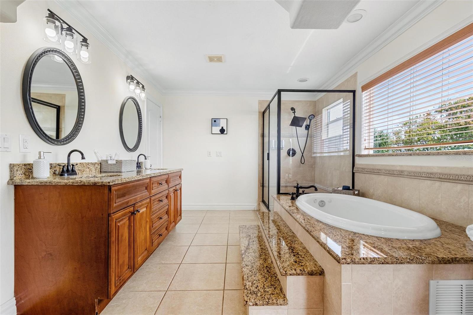 11302 Southwind Lake Dr Property Photo 41