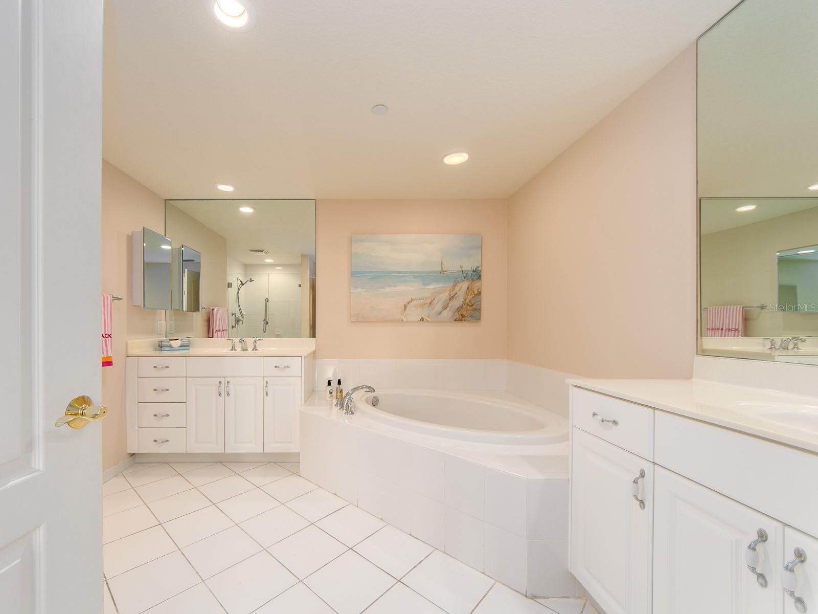 521 Mandalay Ave #410 Property Photo 21