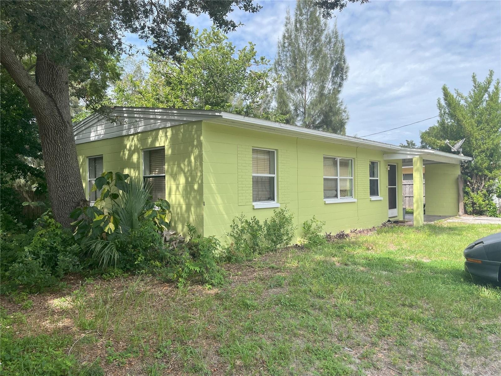 1528 Stevensons Dr Property Photo 1