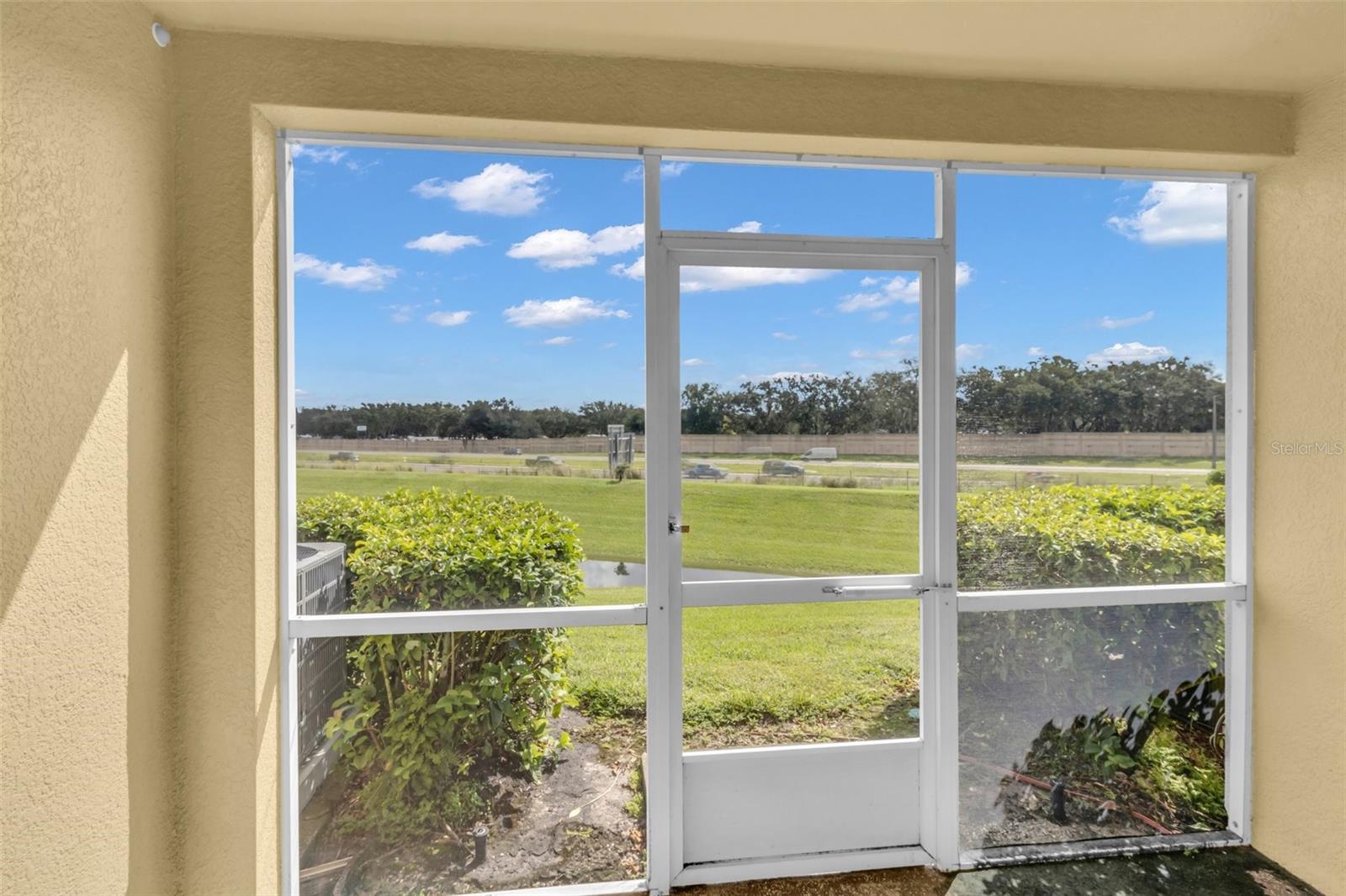 5333 River Rock Rd Property Photo 14