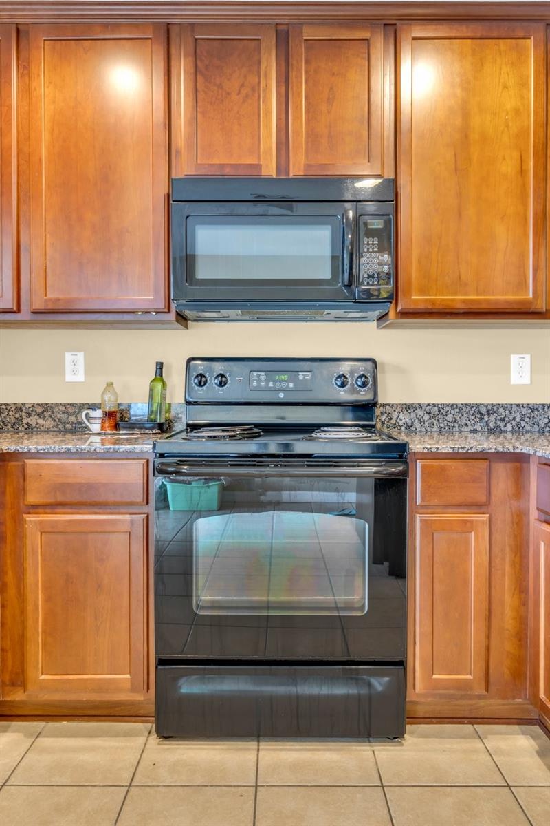 5333 River Rock Rd Property Photo 17