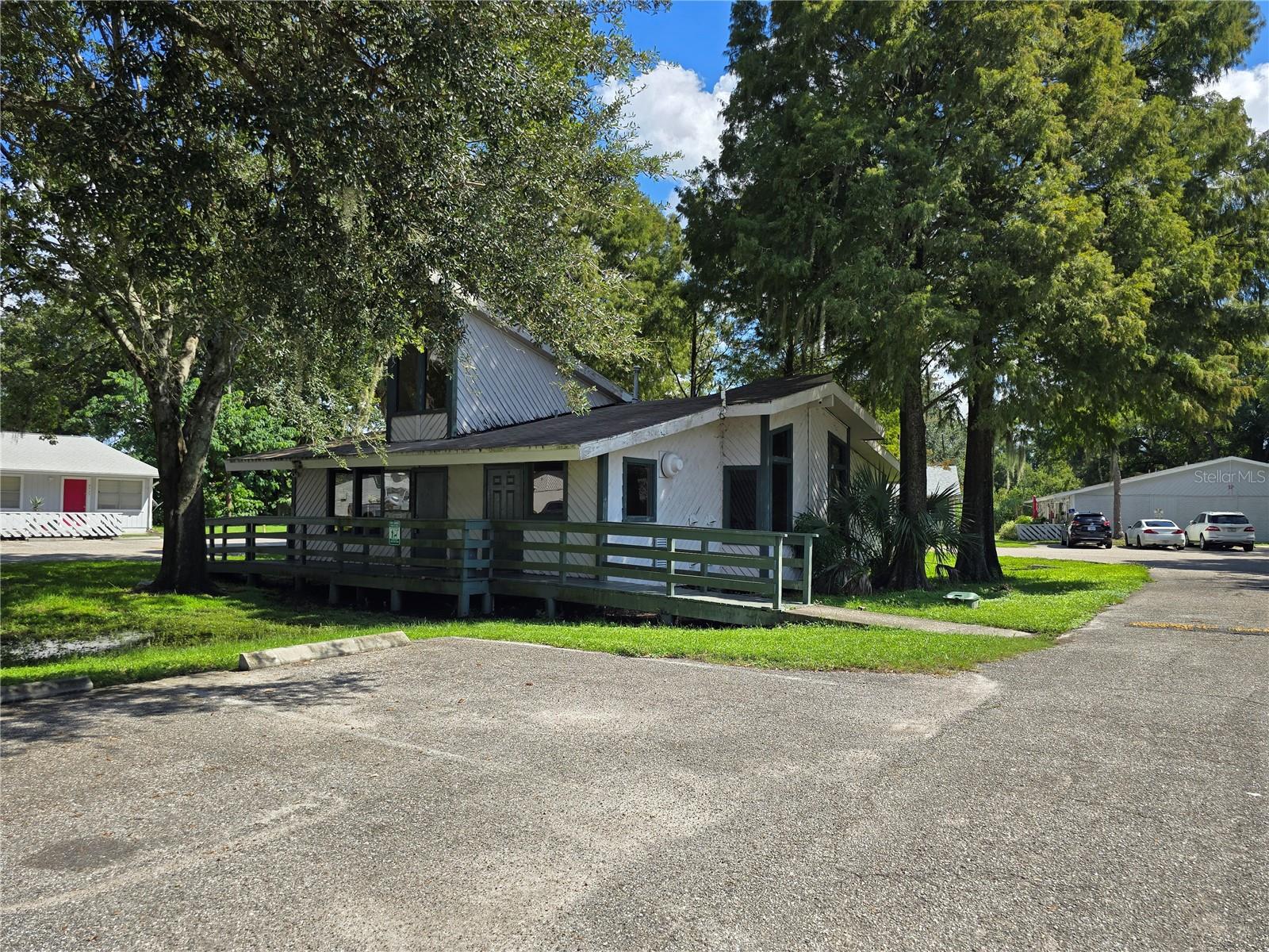 8528-8534 Channelview Cir Property Photo 10