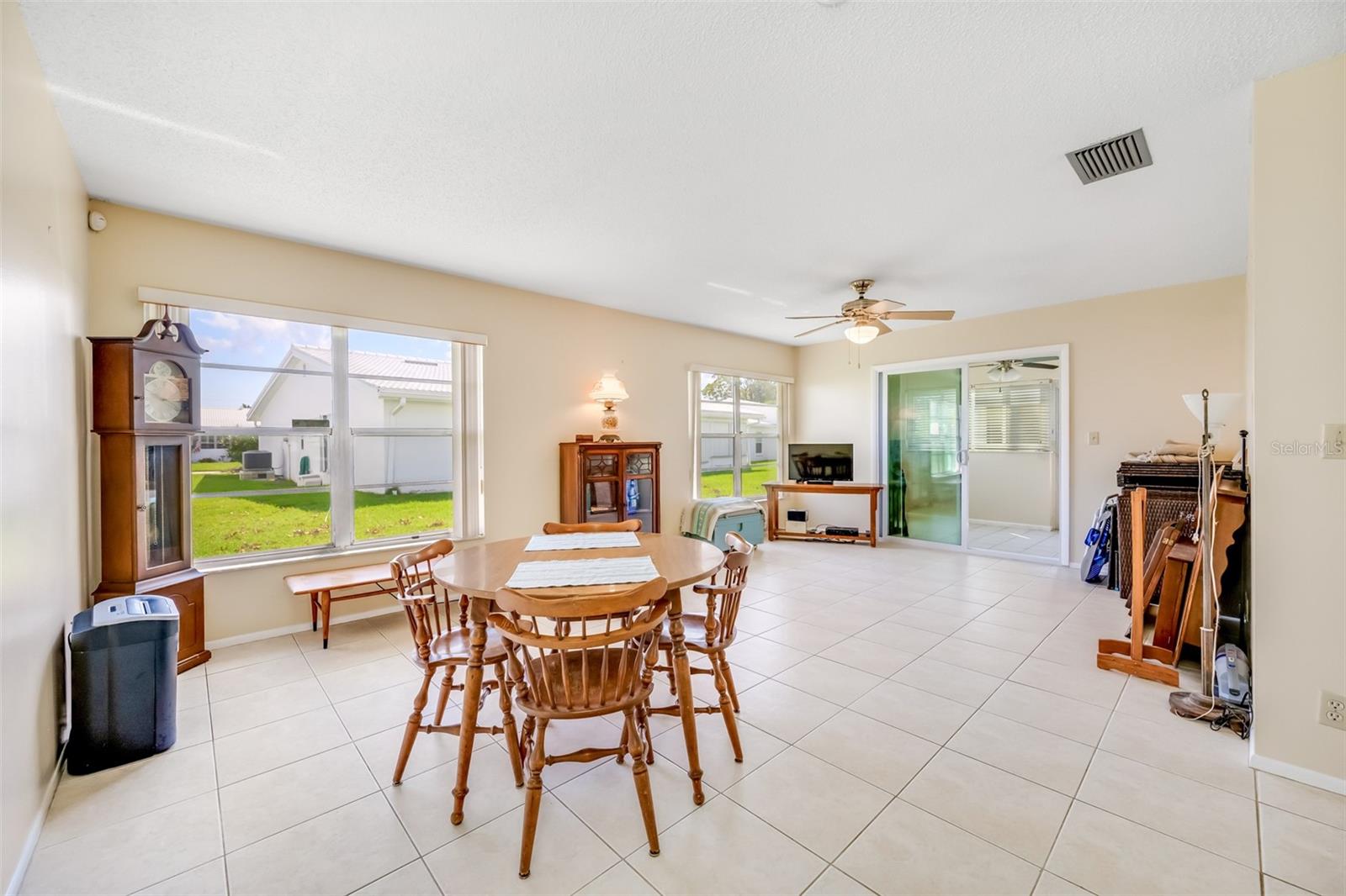 9125 39th Ln N Property Photo 11