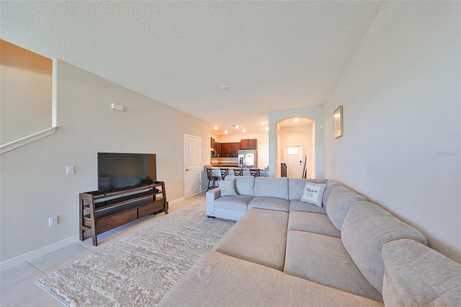 928 Royal Empress Dr Property Photo 15
