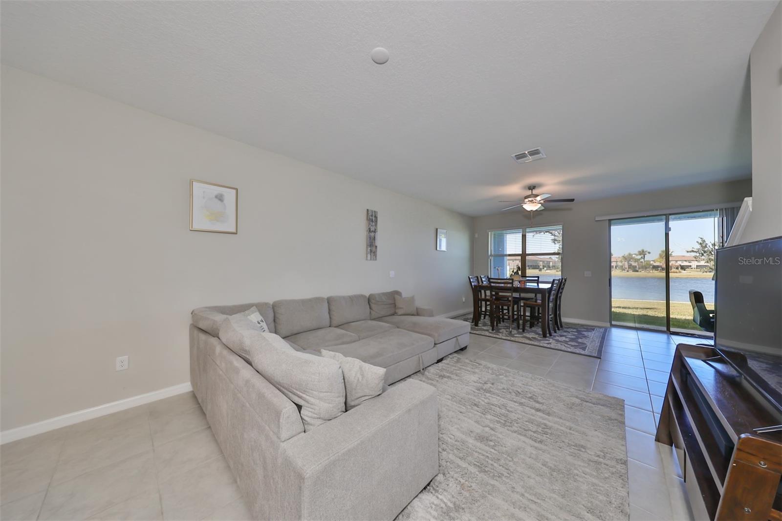 928 Royal Empress Dr Property Photo 19