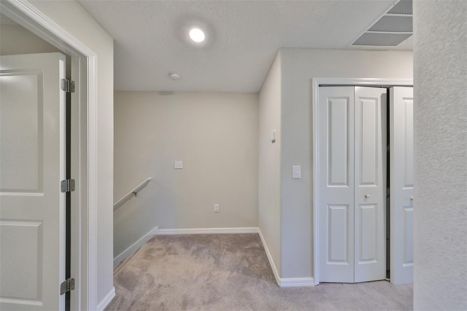 928 Royal Empress Dr Property Photo 23