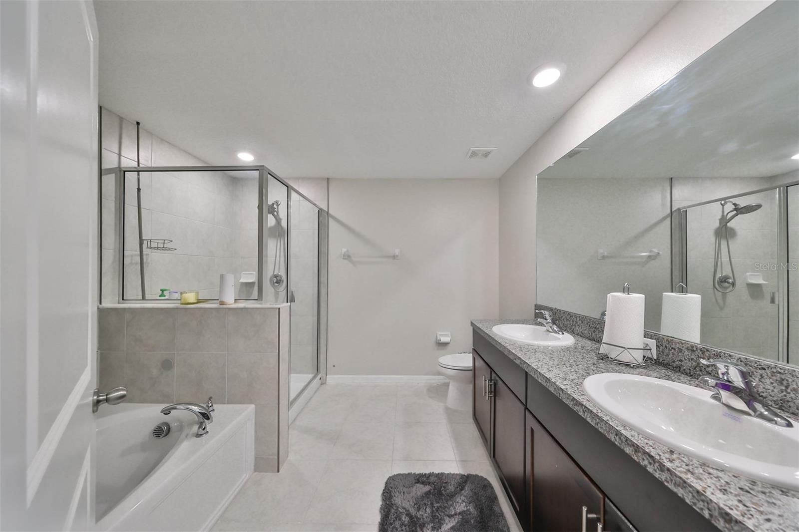 928 Royal Empress Dr Property Photo 29