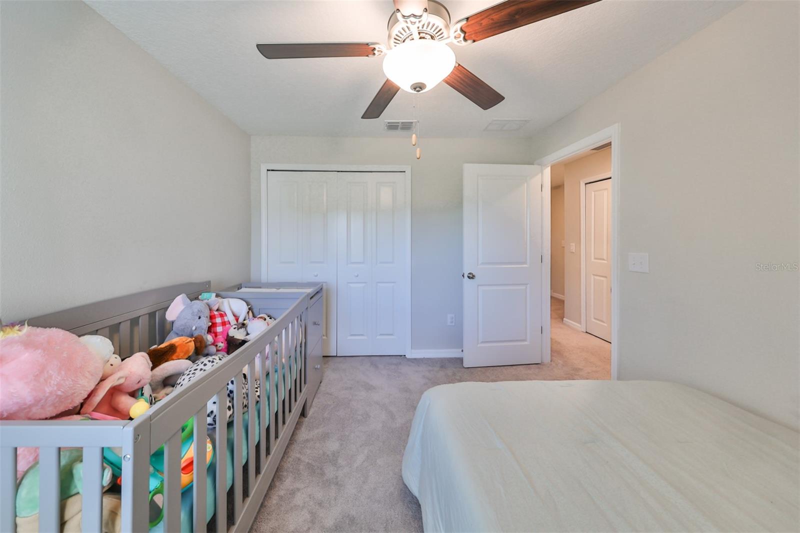 928 Royal Empress Dr Property Photo 33