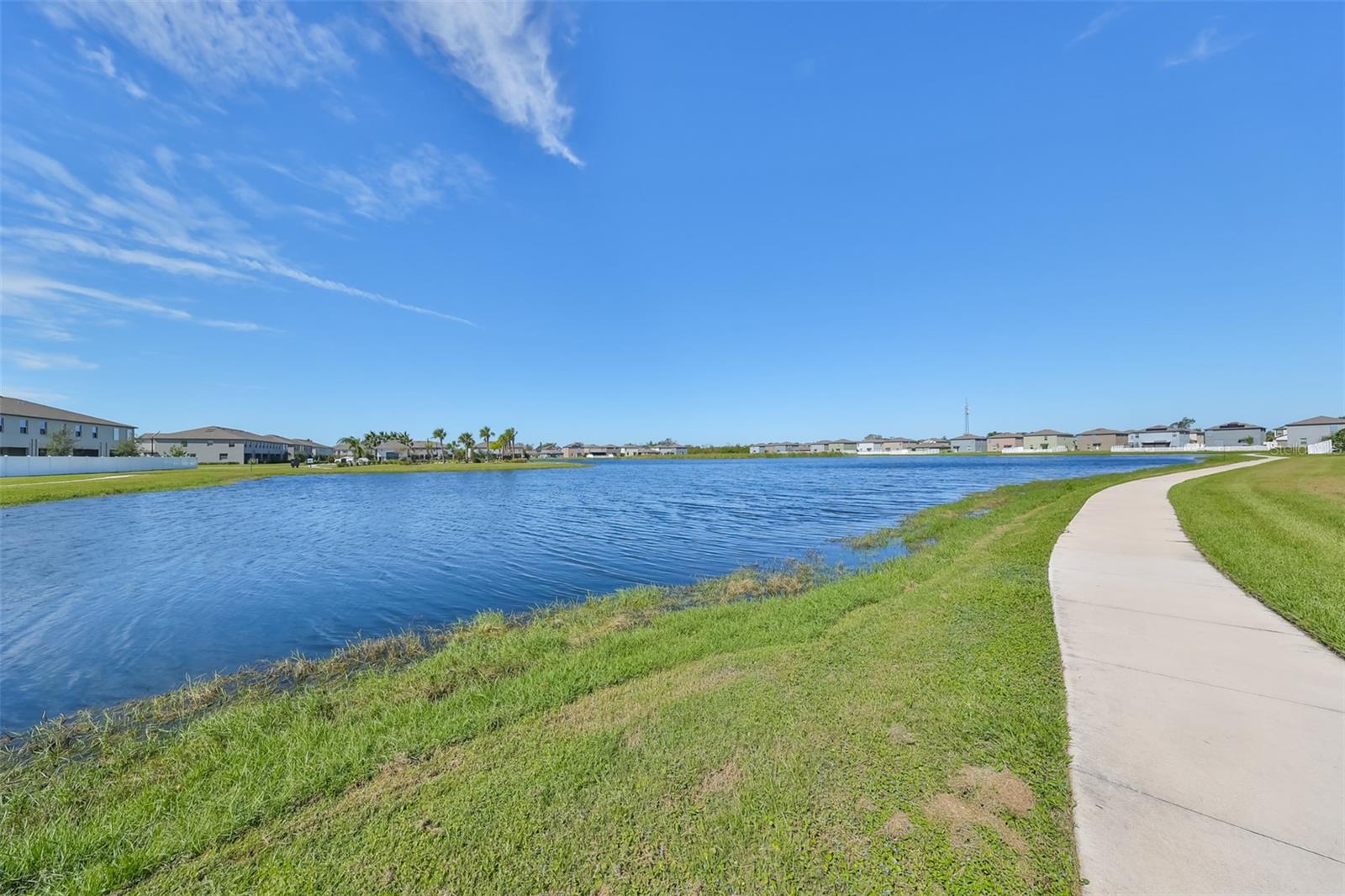928 Royal Empress Dr Property Photo 41