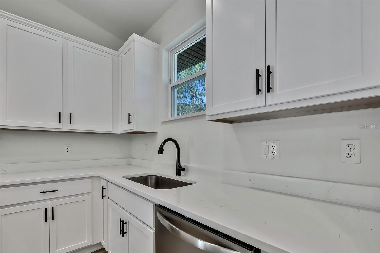 8118 N Santos Dr Property Photo 12