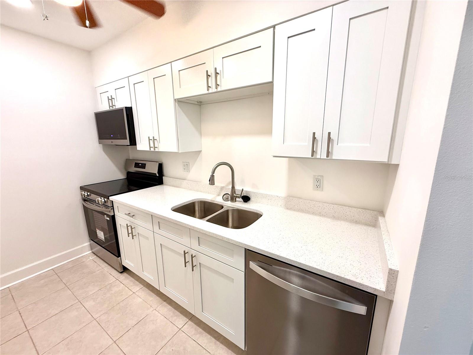 179 Medallion Blvd #c Property Photo 17