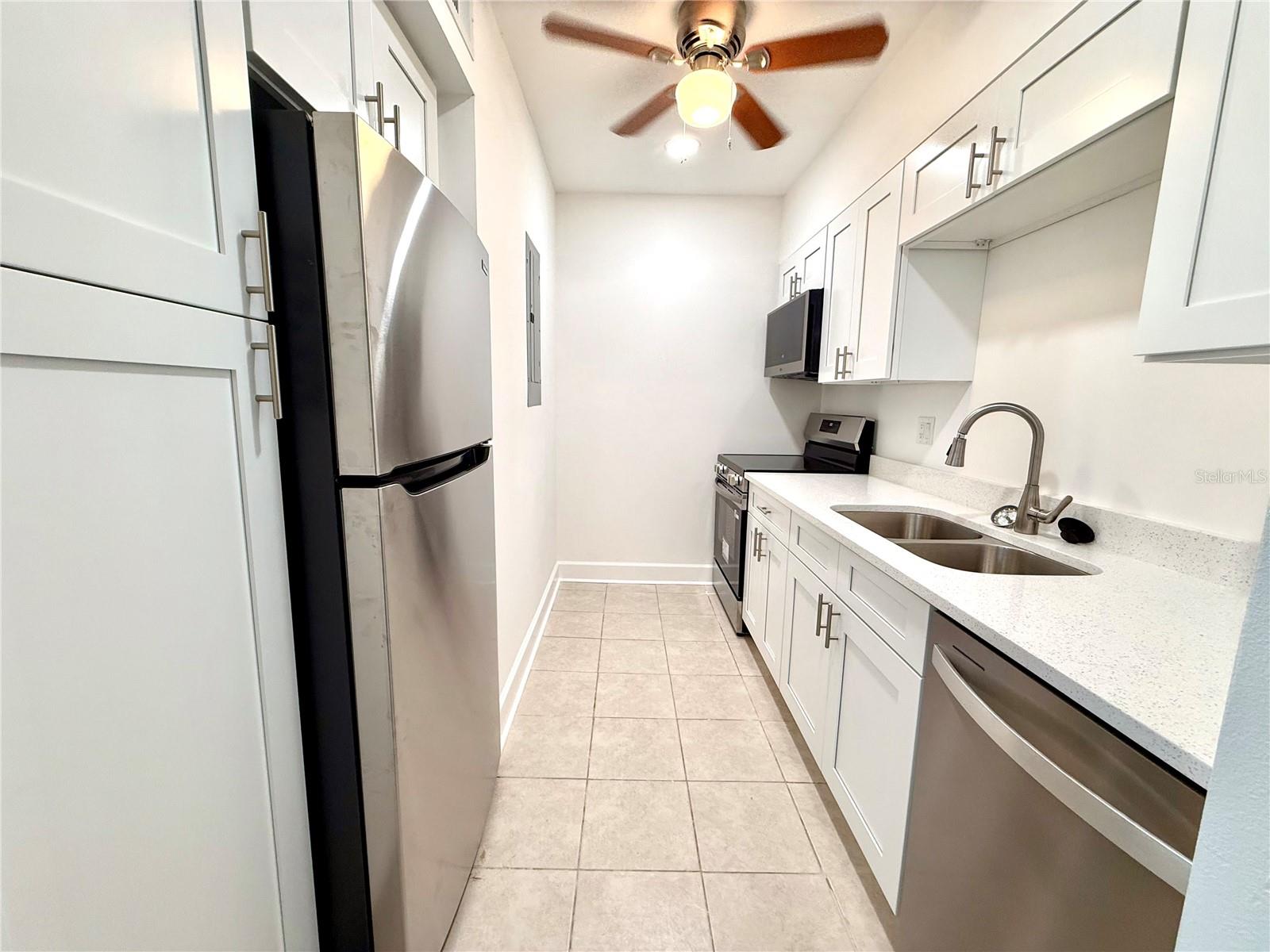 179 Medallion Blvd #c Property Photo 18