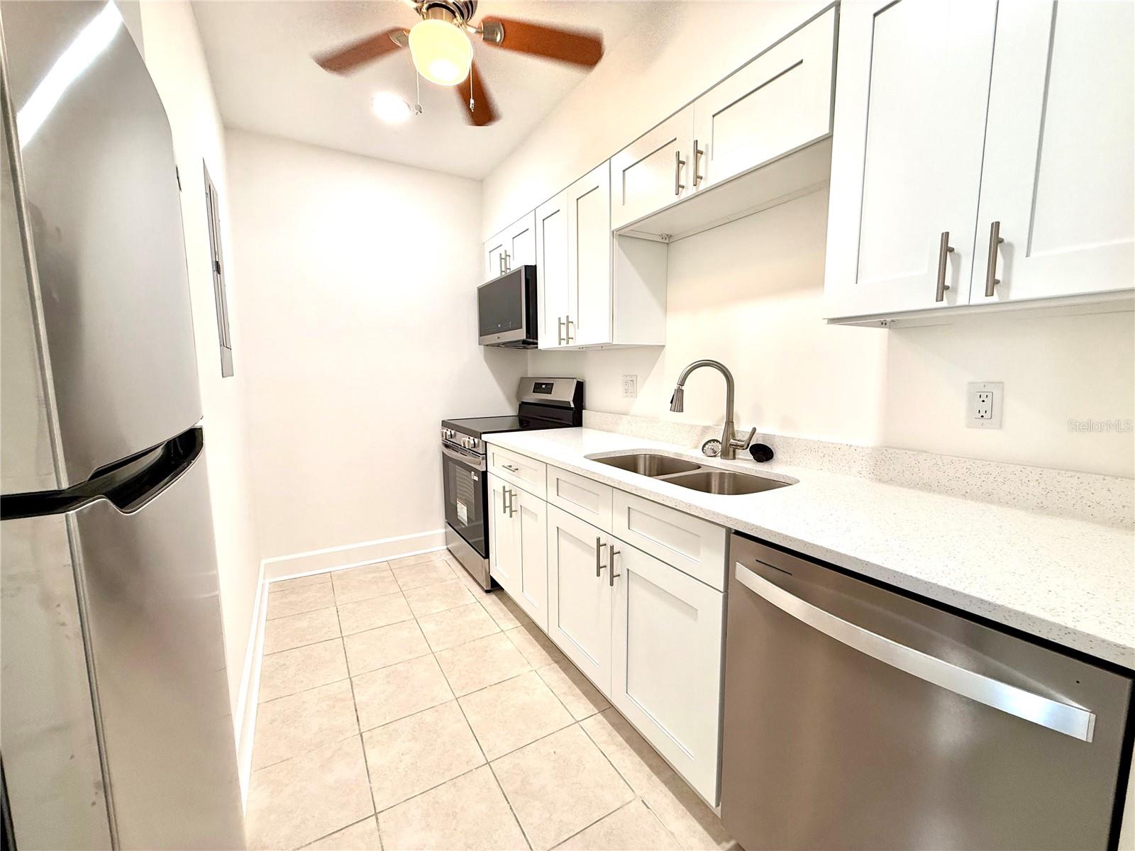 179 Medallion Blvd #c Property Photo 19