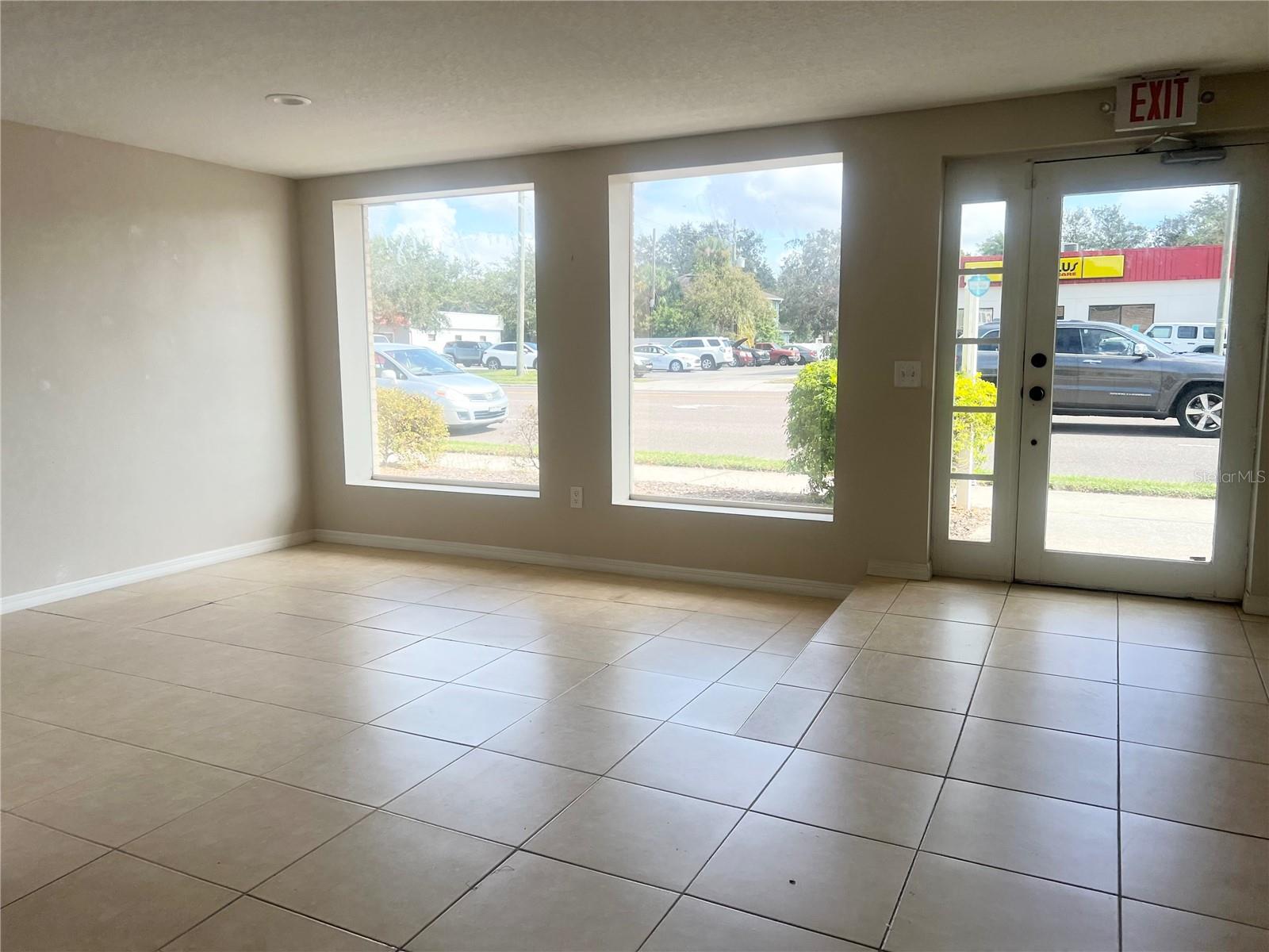 3627 B S Dale Mabry Hwy Property Photo 2
