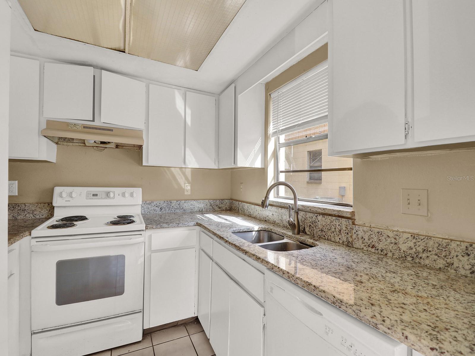 1057 Old South Dr Property Photo 20