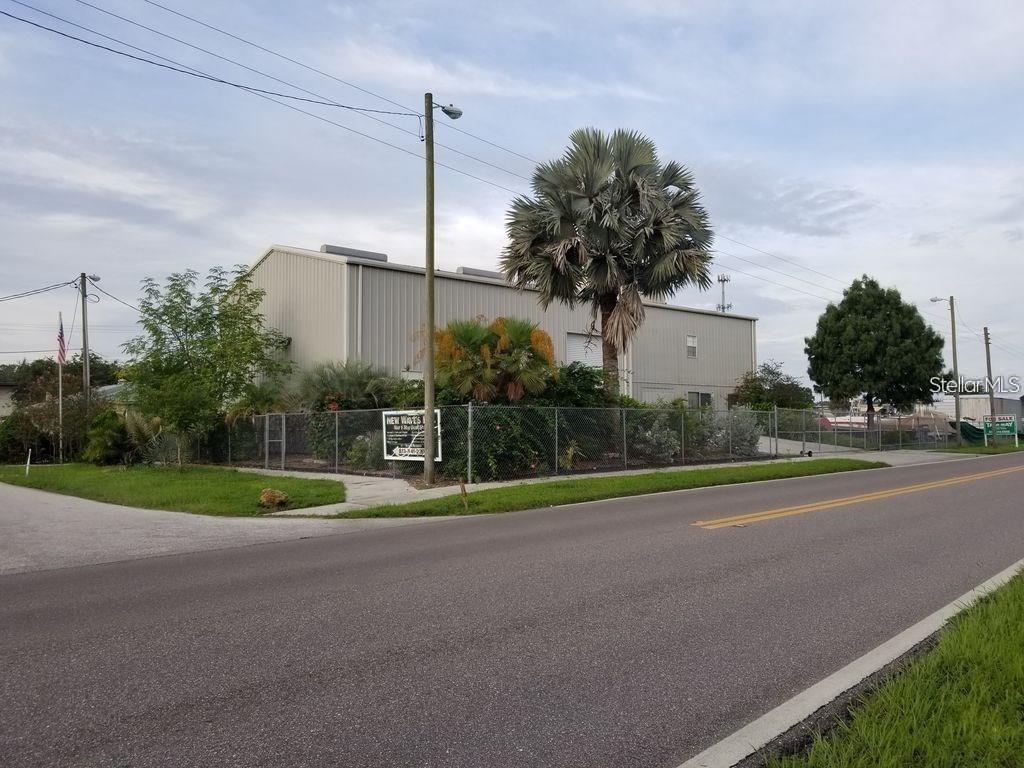 5114/5116 W Commerce St Property Photo 1
