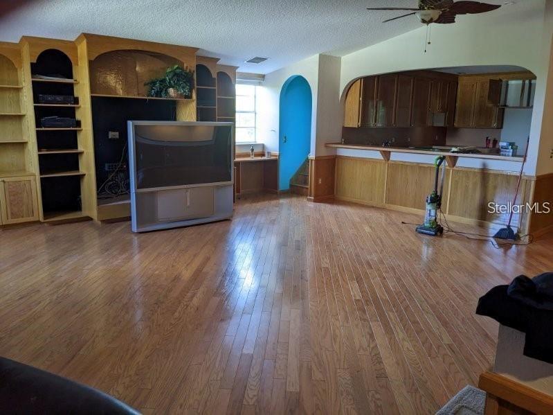 5114/5116 W Commerce St Property Photo 11