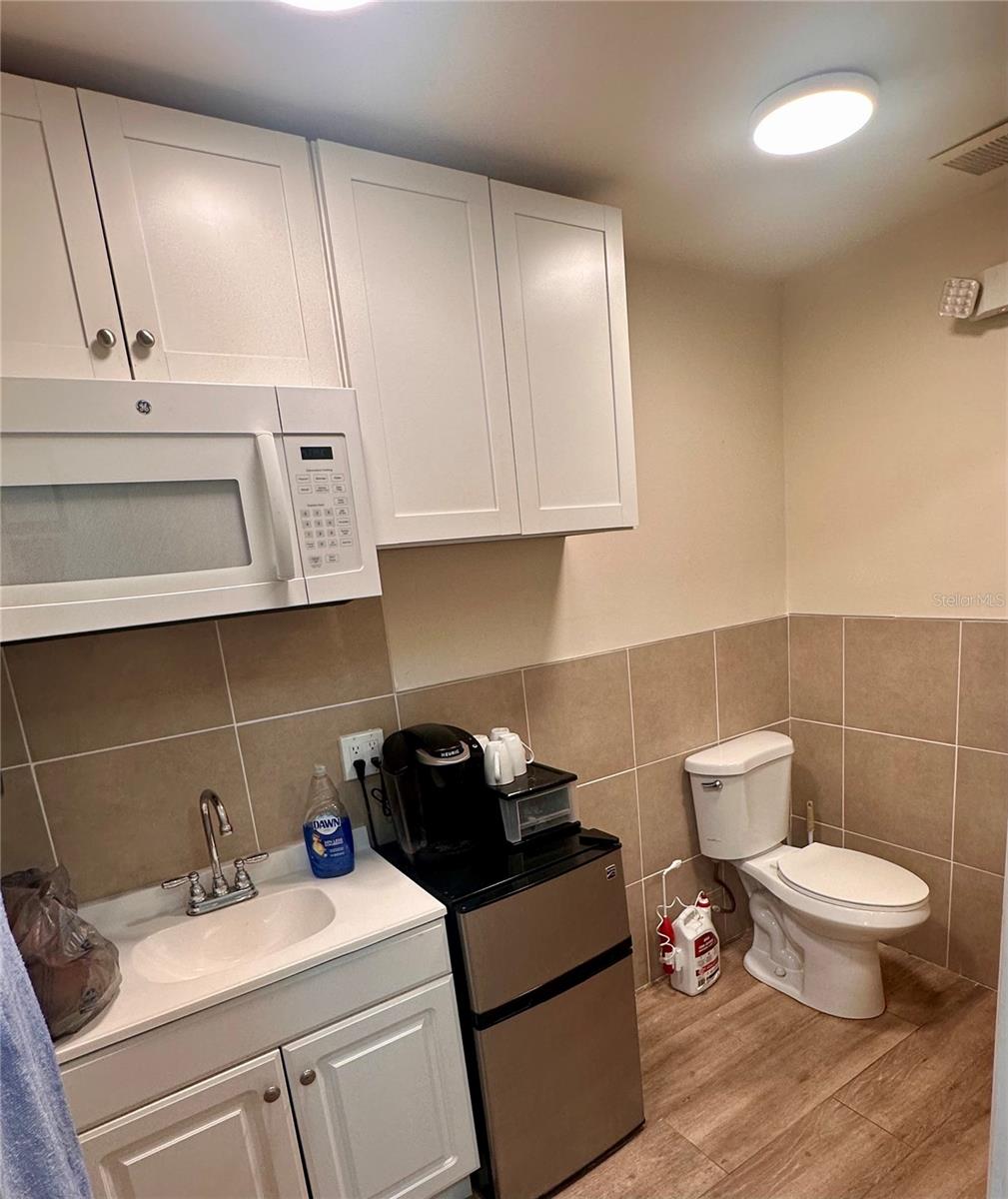 3816 Grand Blvd Property Photo 5