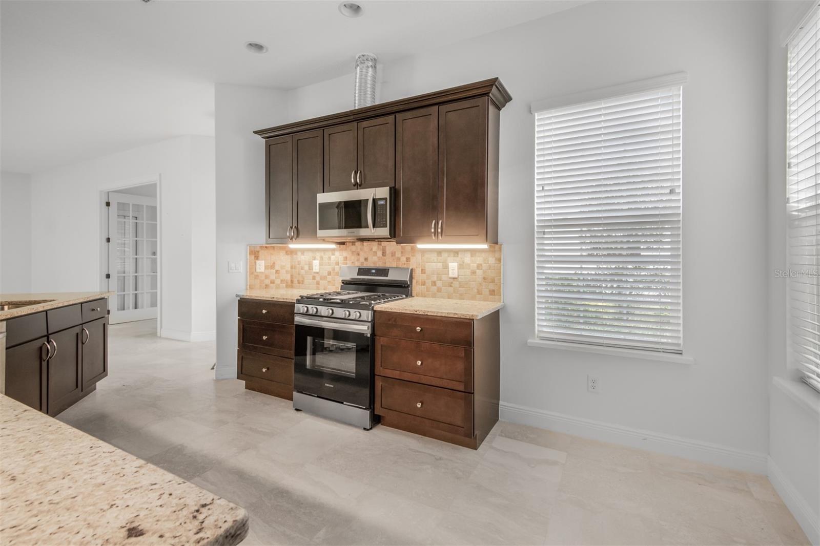 9129 S Deer Park Dr Property Photo 8