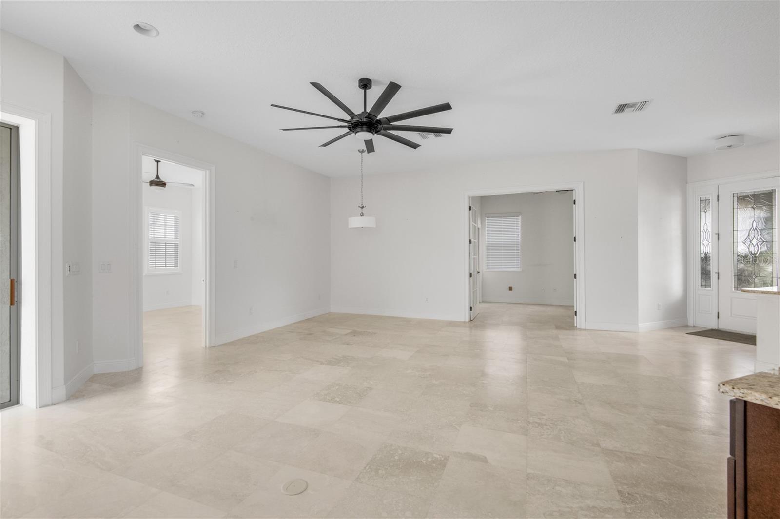 9129 S Deer Park Dr Property Photo 14