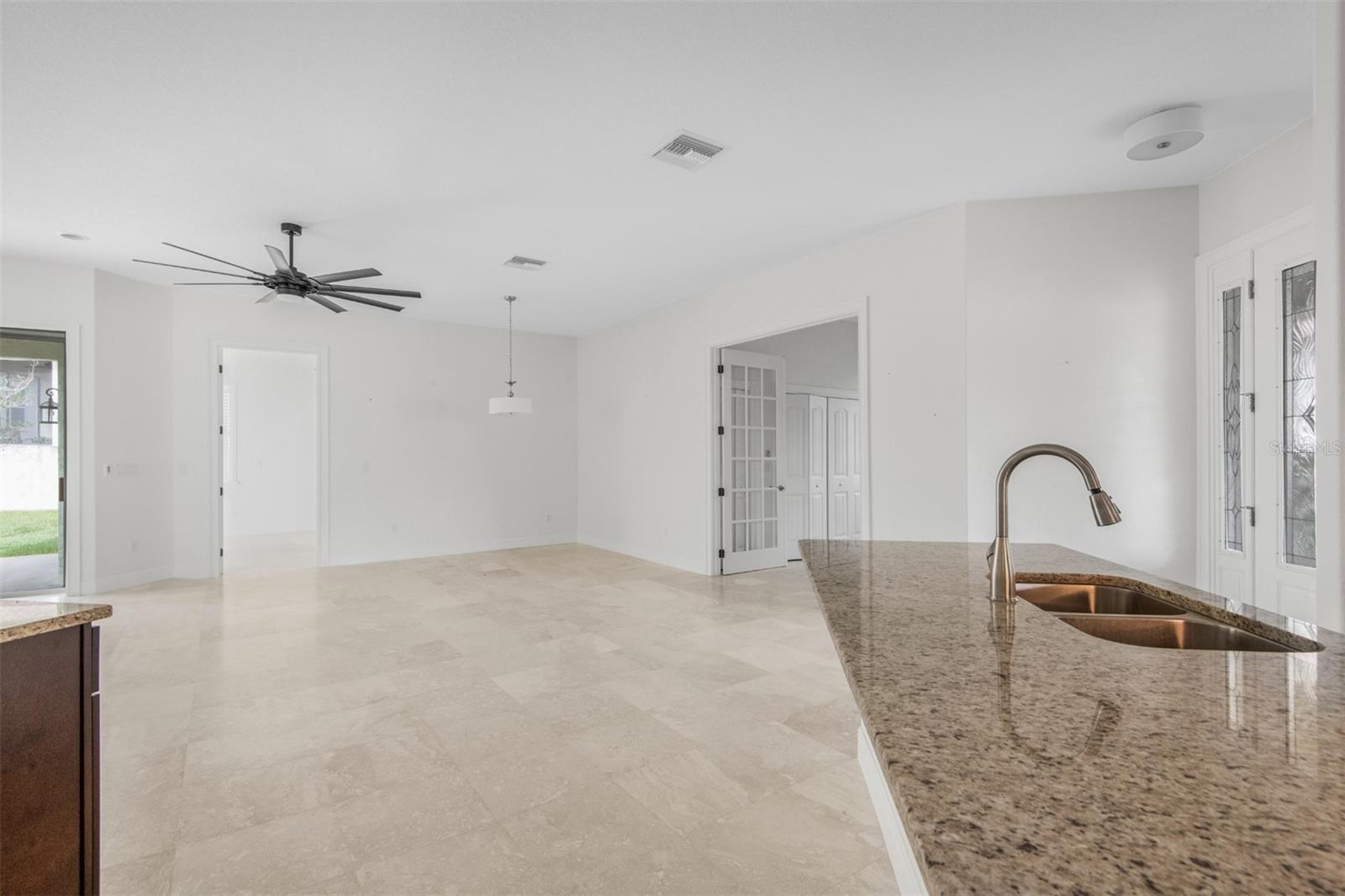 9129 S Deer Park Dr Property Photo 27