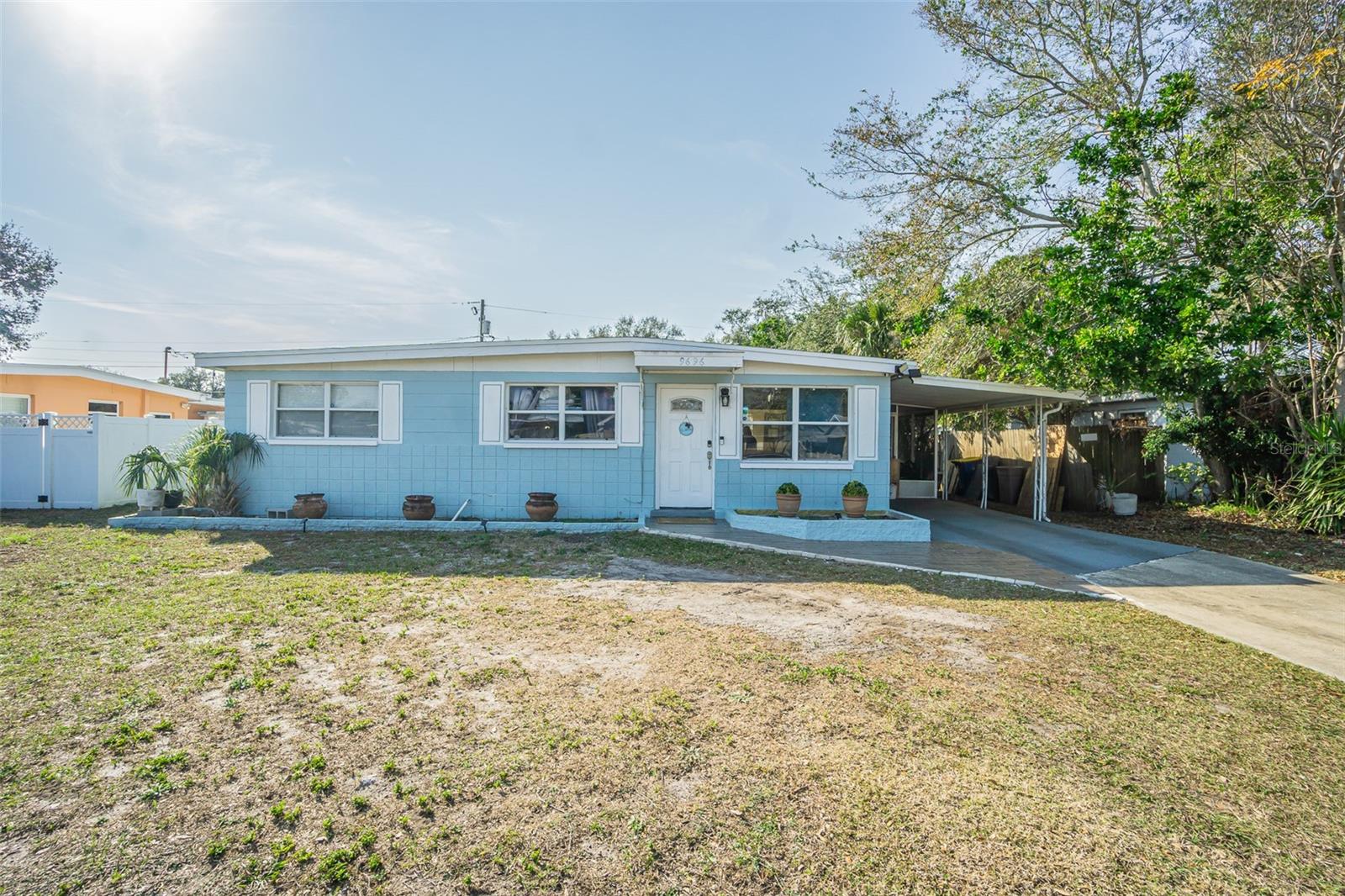 9696 GROVELAND ST Property Photo 1