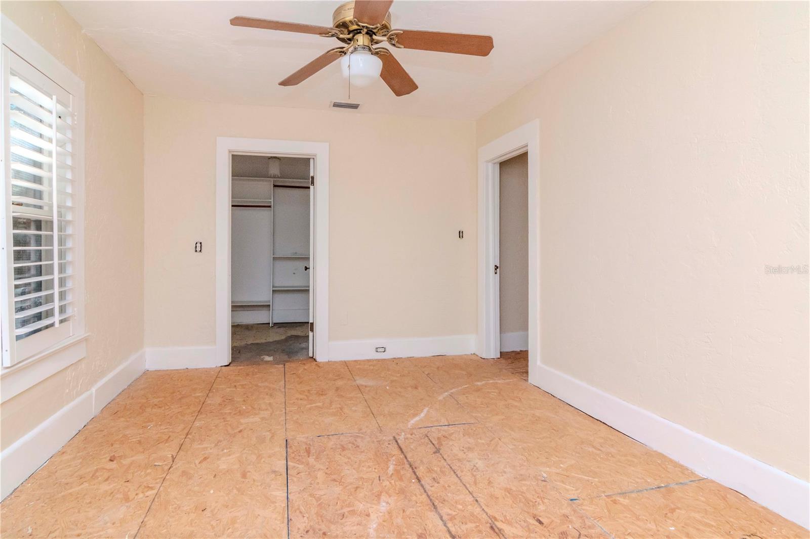 223 Bath St Property Photo 18