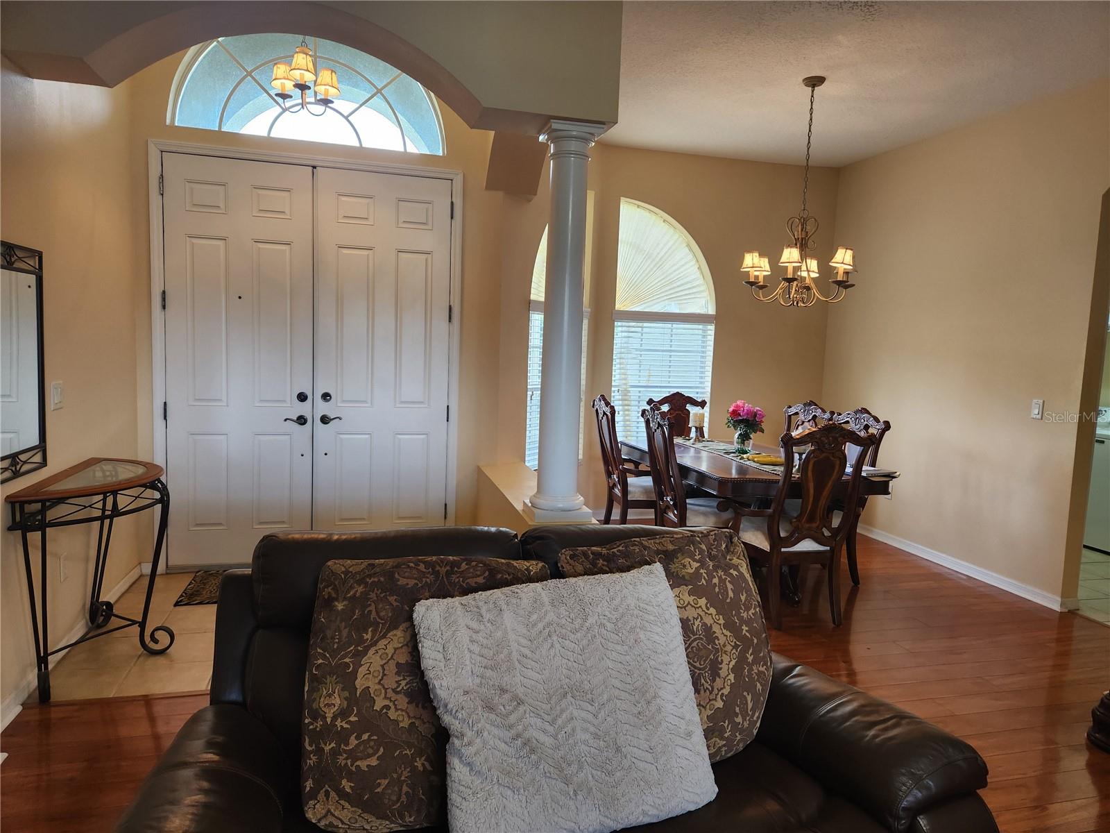 TB8323115 Property Photo 2