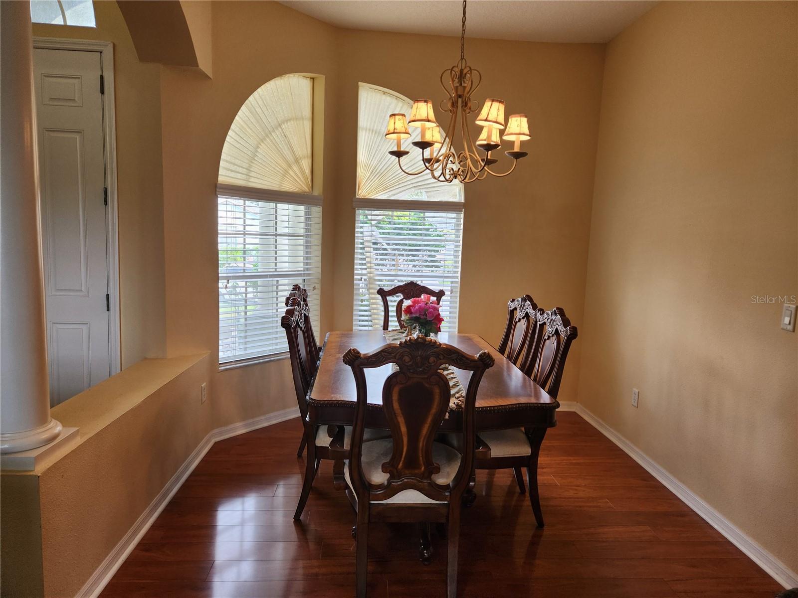 TB8323115 Property Photo 4