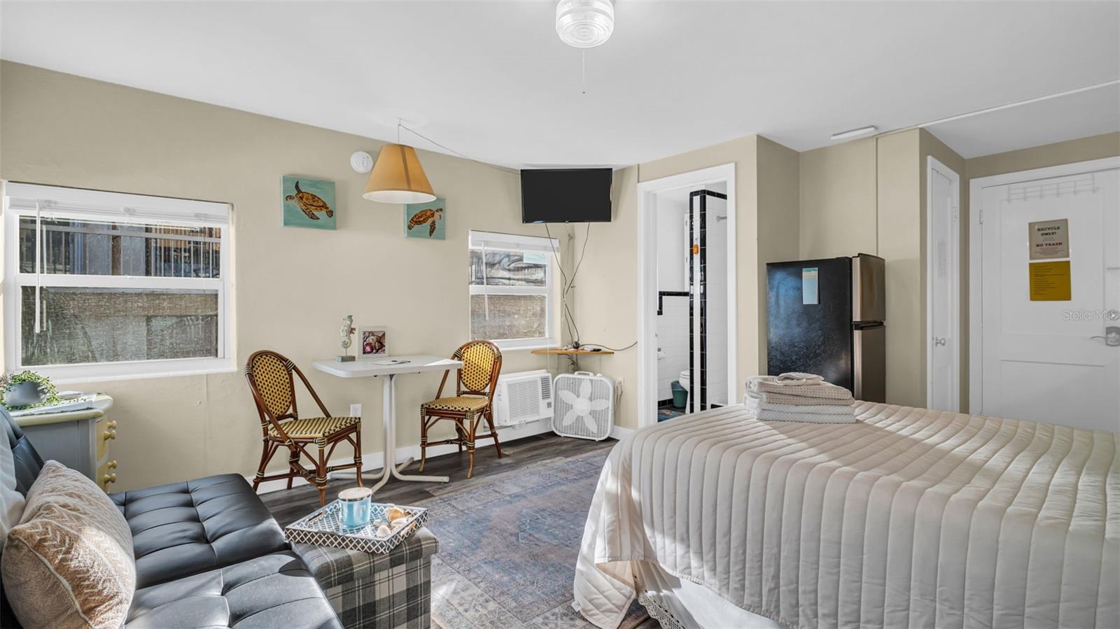483 E Shore Dr #d3 Property Photo 5