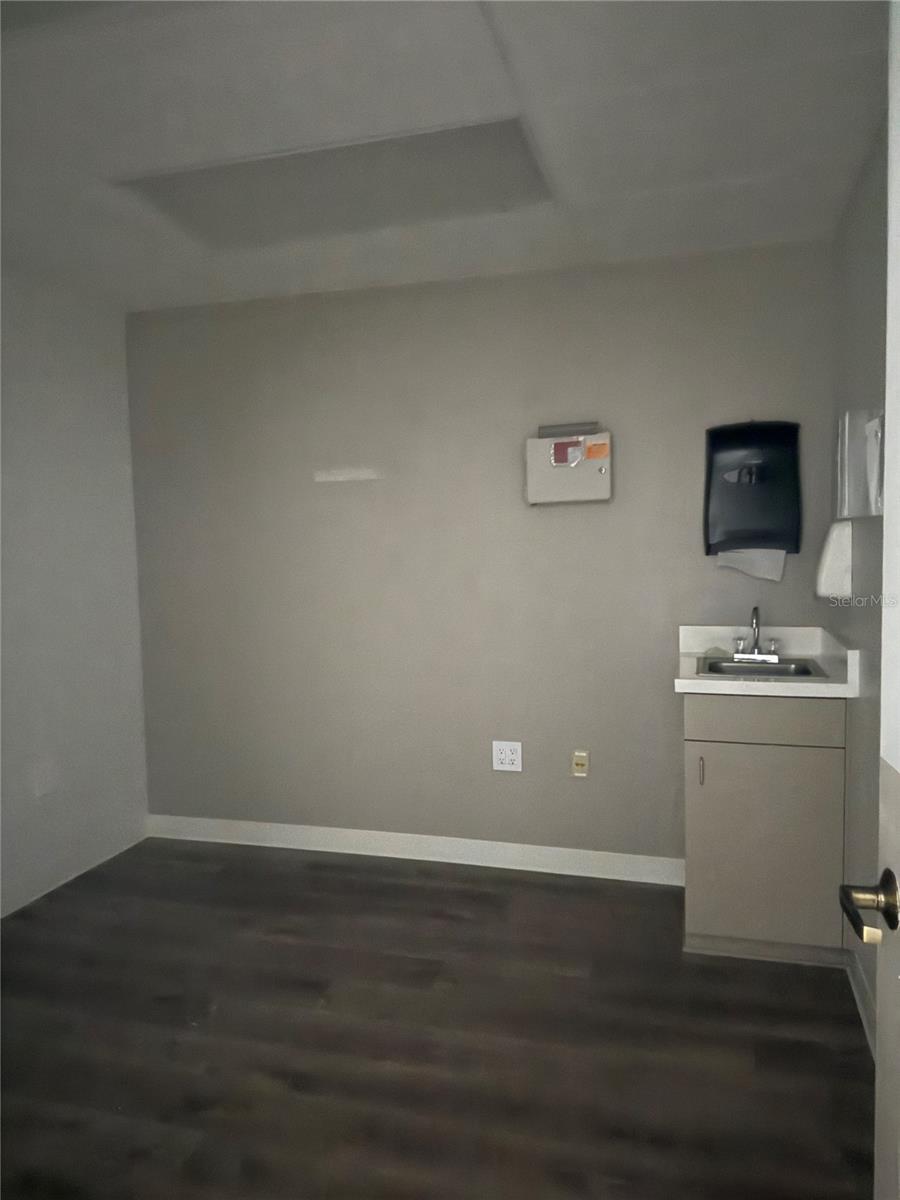 4450 E Fletcher Ave #a Property Photo 13