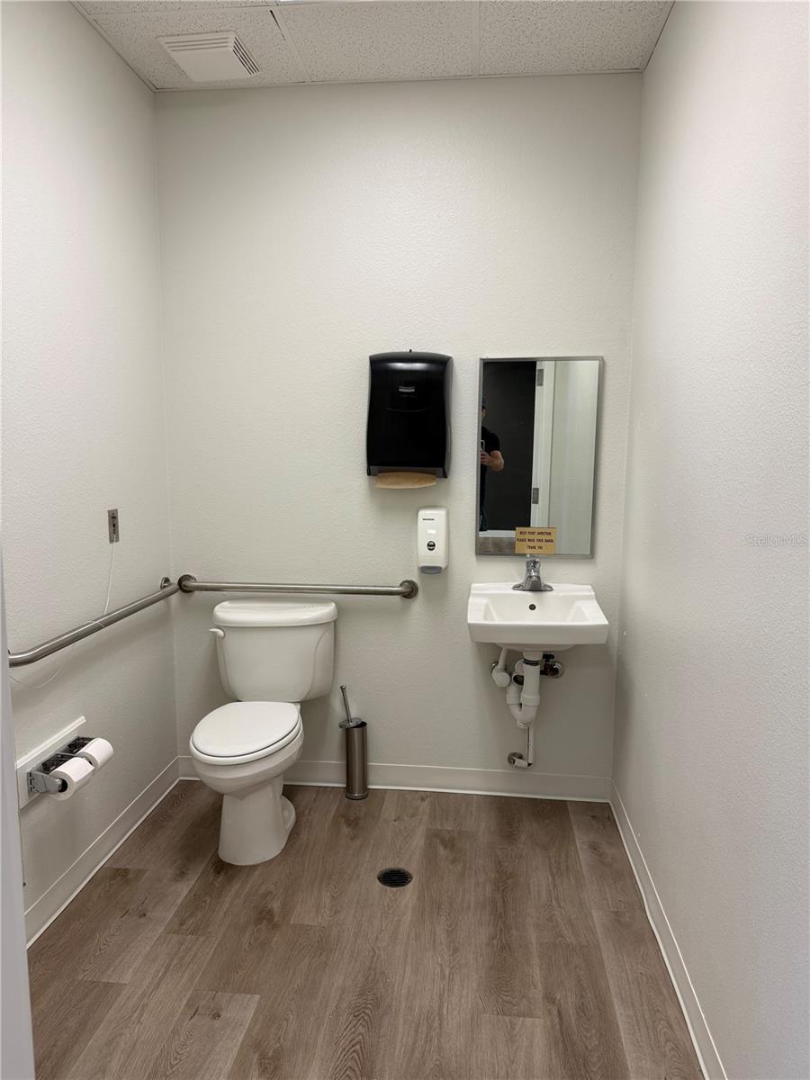 4450 E Fletcher Ave #a Property Photo 31