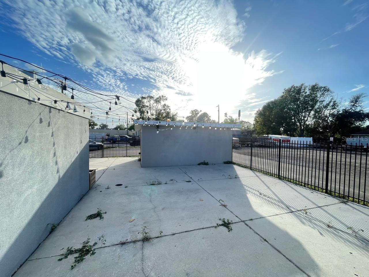 7522 N Armenia Ave Property Photo 14