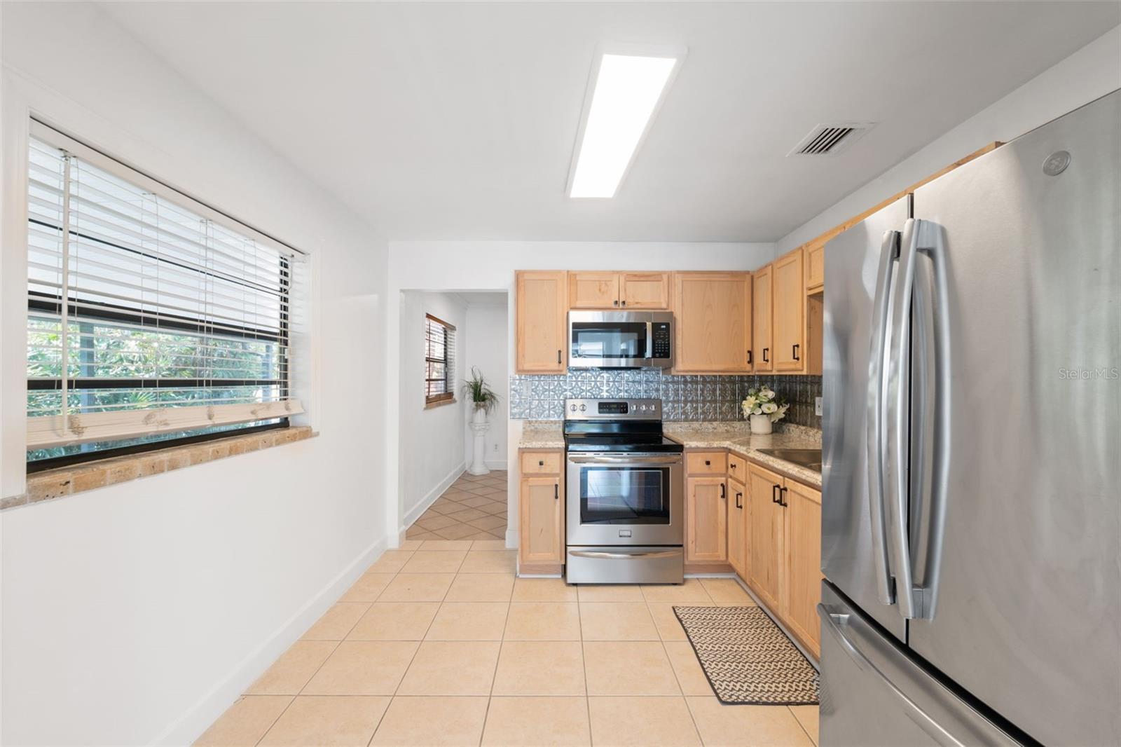 3918 W Fig St Property Photo 11
