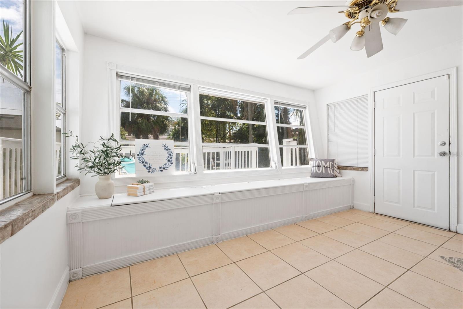 3918 W Fig St Property Photo 13