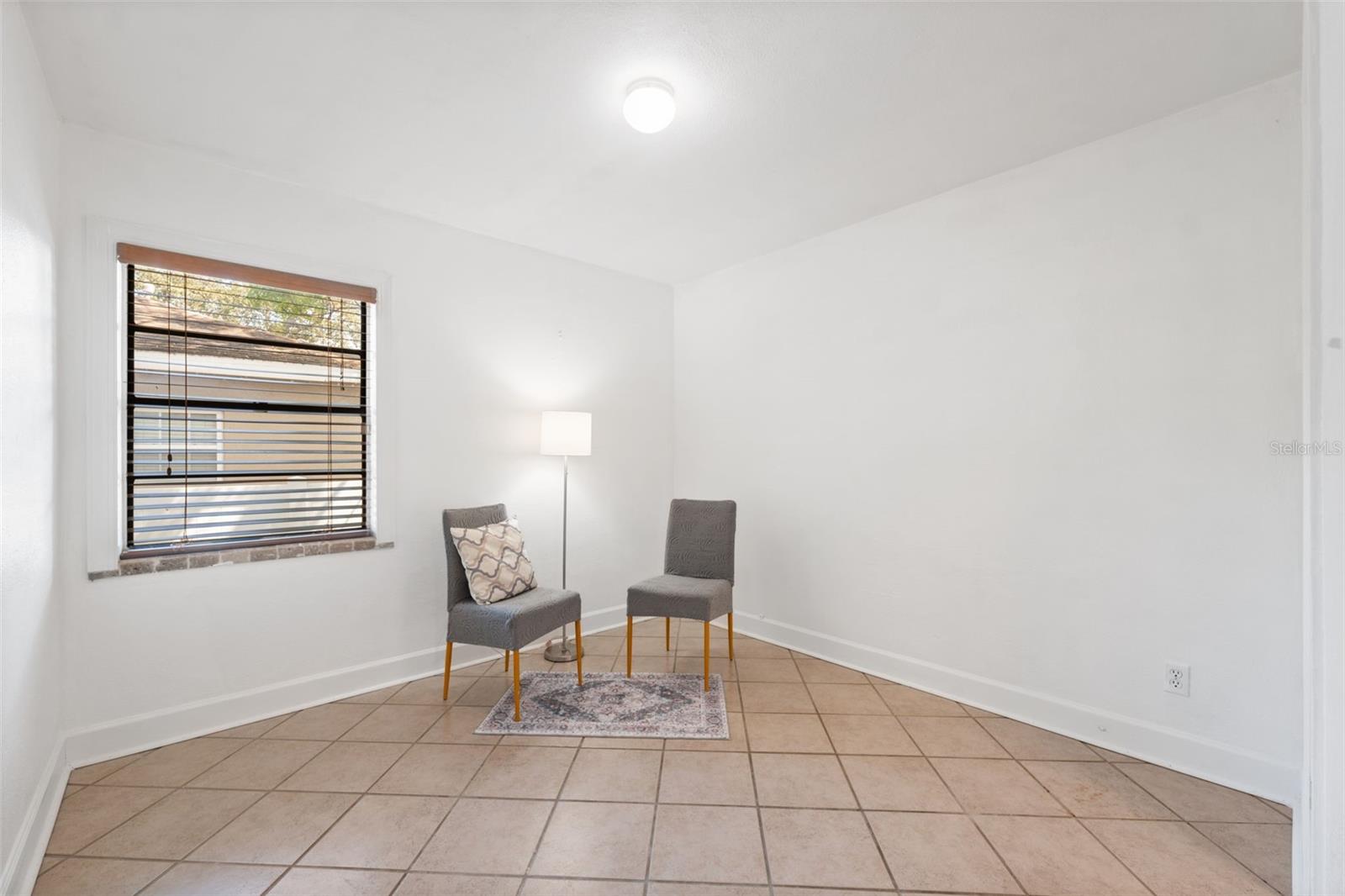 3918 W Fig St Property Photo 23