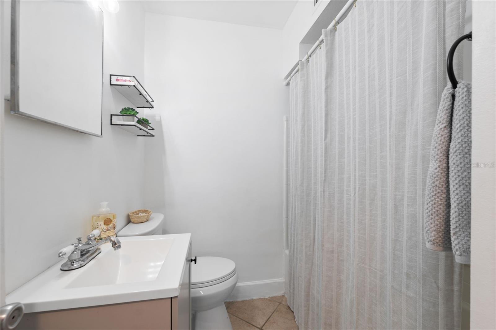 3918 W Fig St Property Photo 25