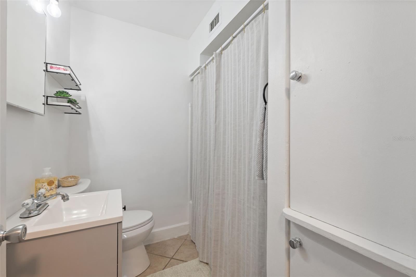 3918 W Fig St Property Photo 26