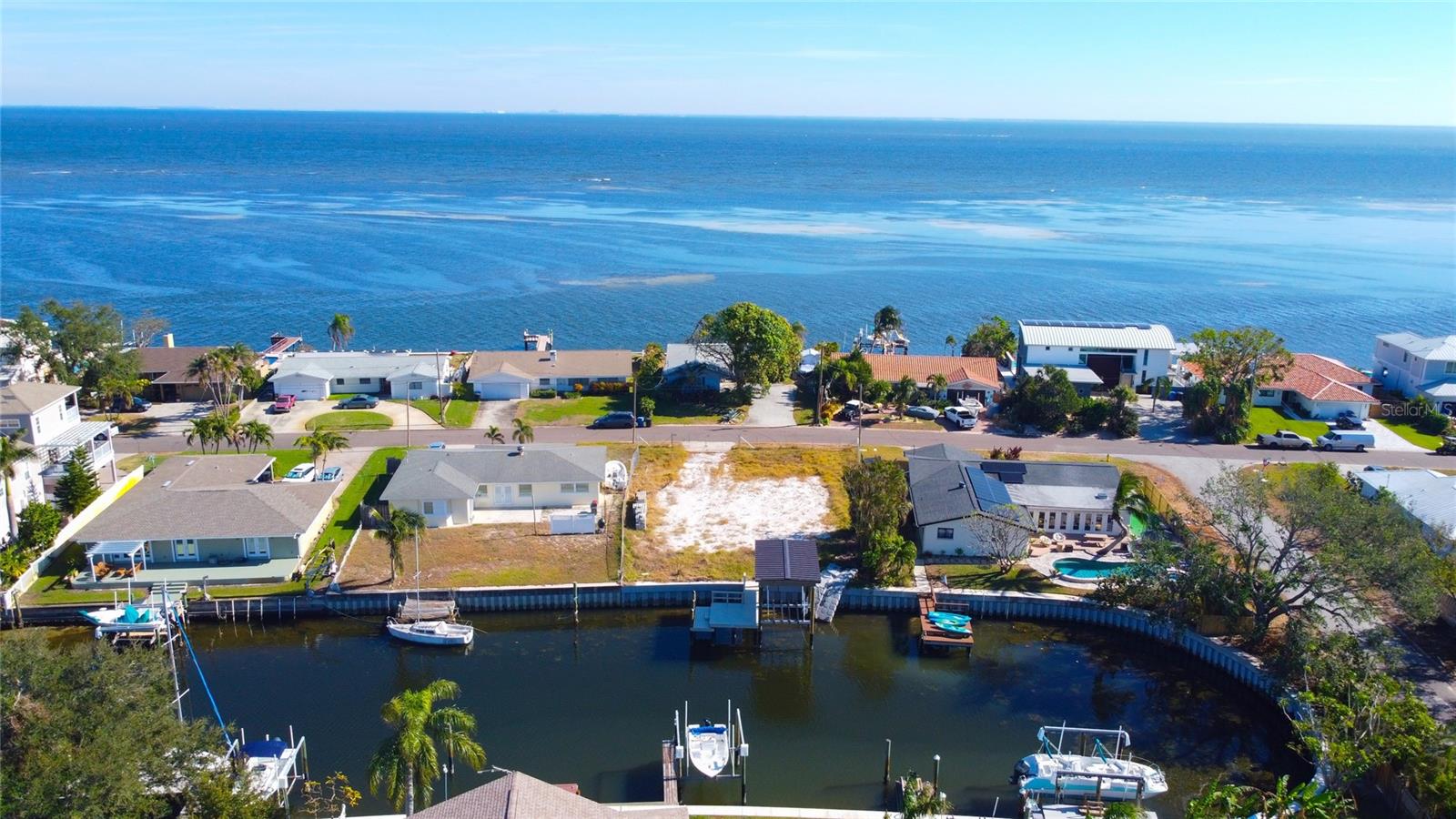 3961 Coquina Key Dr Se Property Photo 2