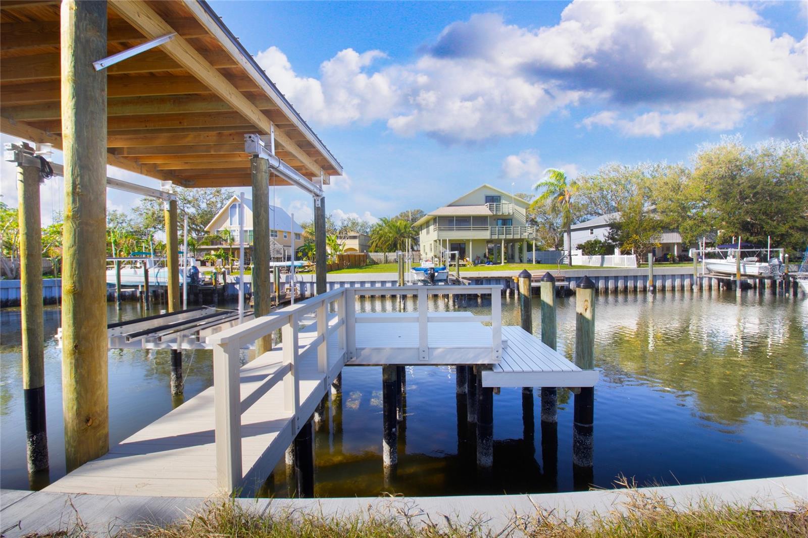3961 Coquina Key Dr Se Property Photo 5