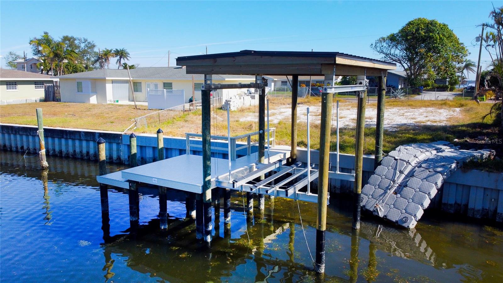 3961 Coquina Key Dr Se Property Photo 6