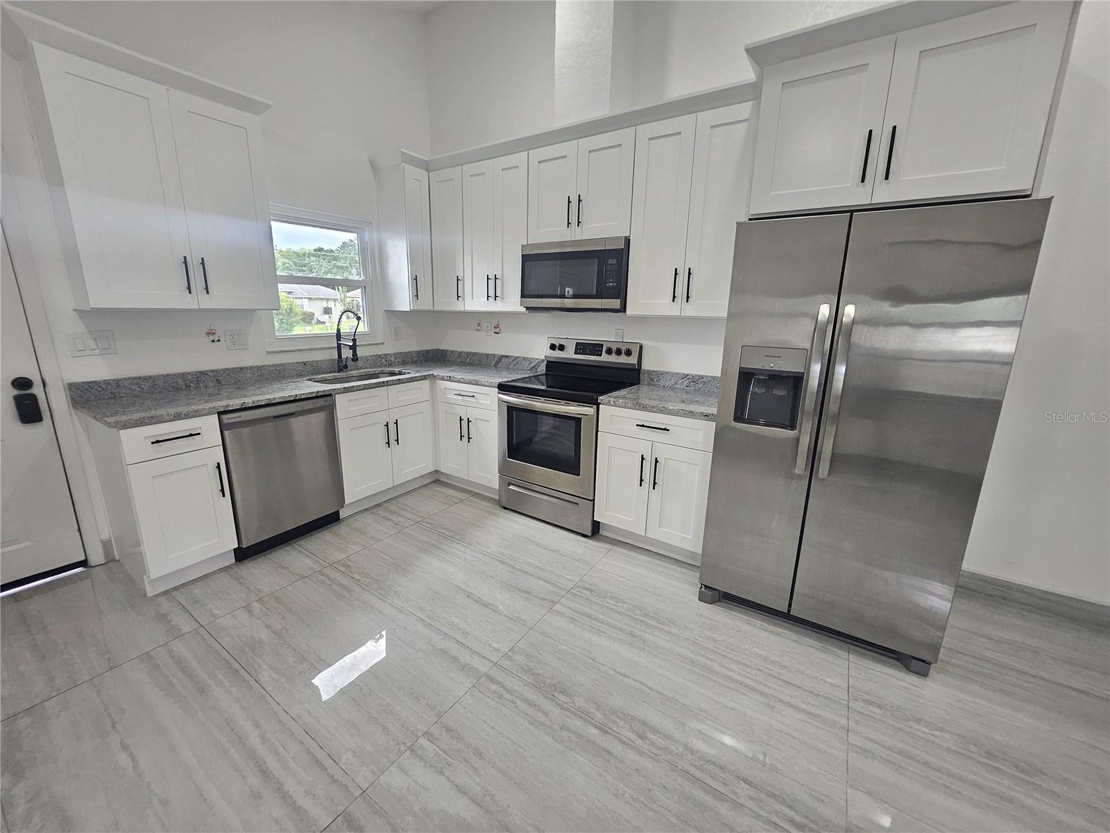 5802 Mohr Loop #5802 5804 5806 5808 Property Photo 18