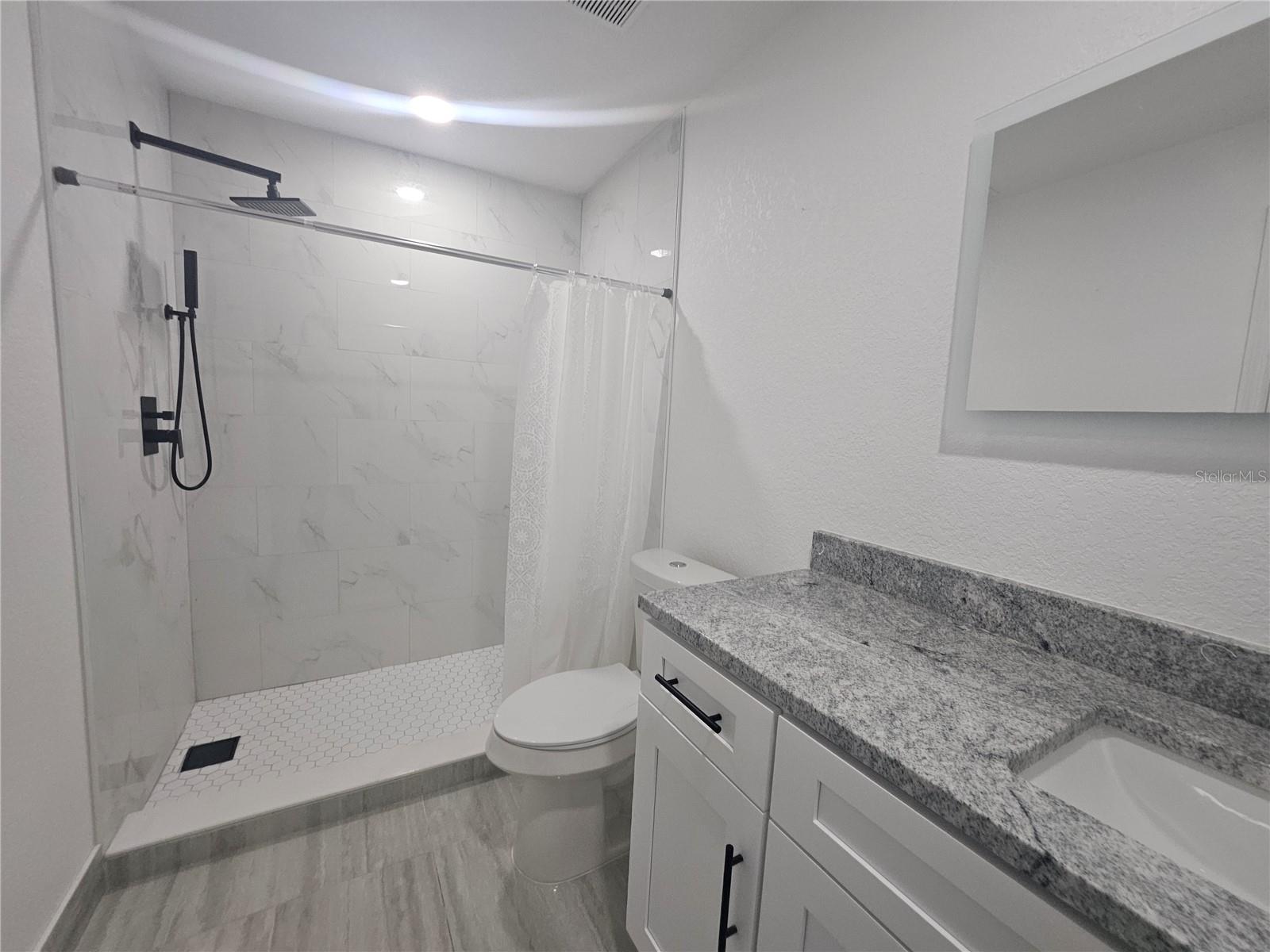 5802 Mohr Loop #5802 5804 5806 5808 Property Photo 21