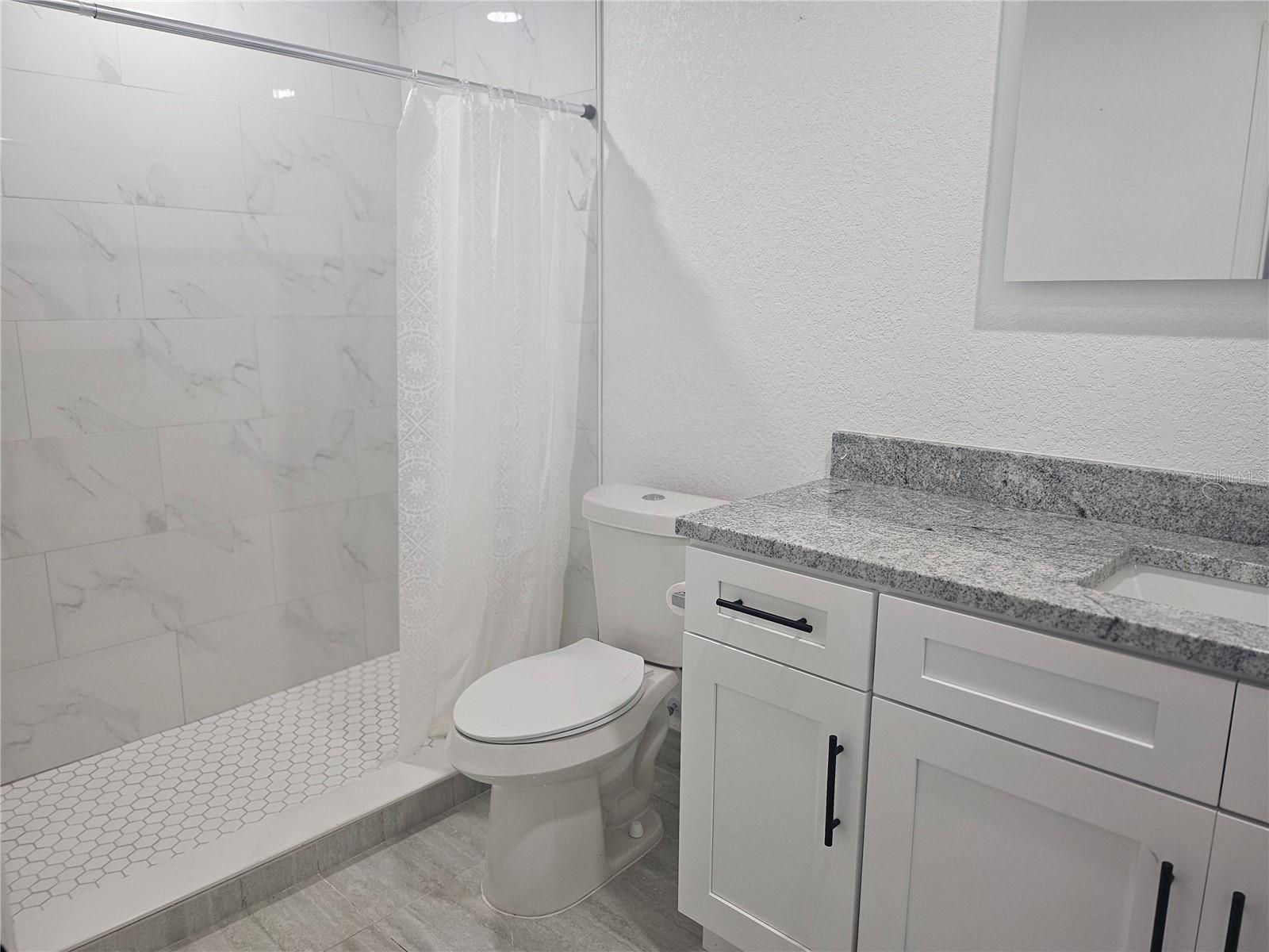 5802 Mohr Loop #5802 5804 5806 5808 Property Photo 24