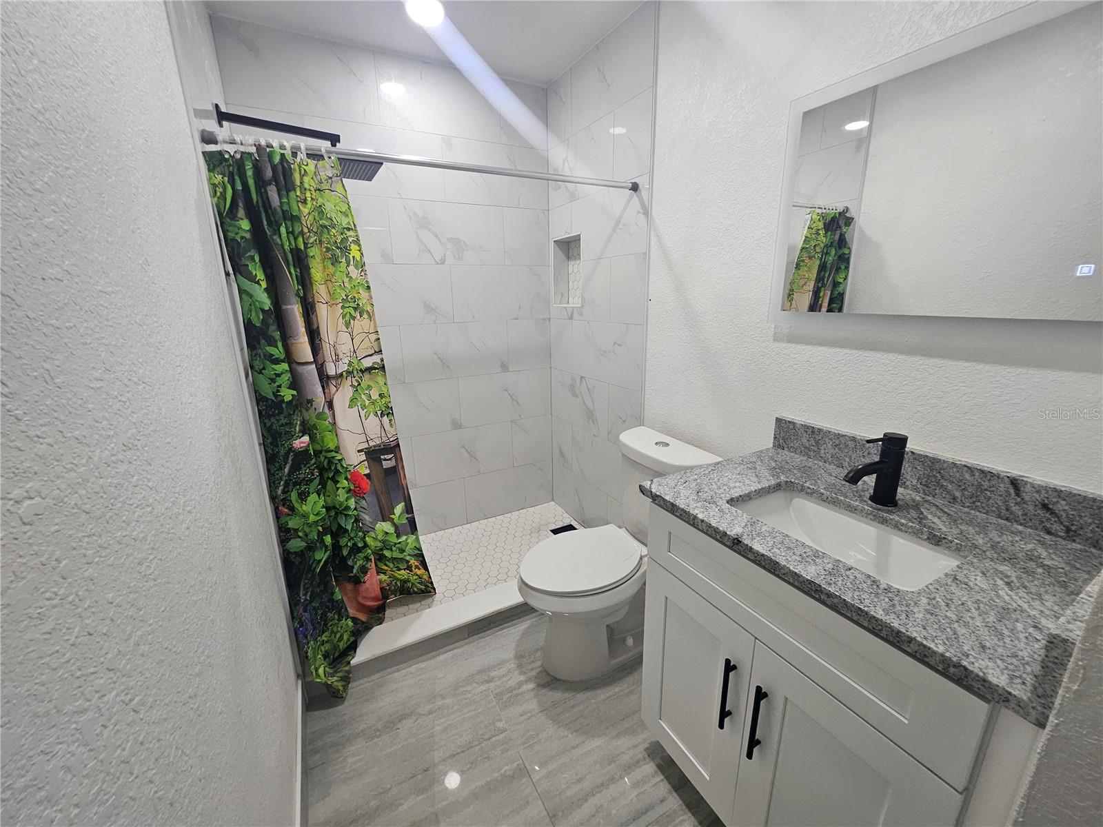 5802 Mohr Loop #5802 5804 5806 5808 Property Photo 28