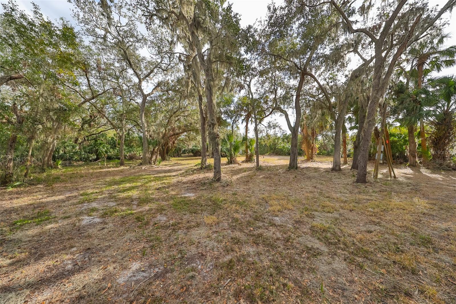 8839 Richmond St Property Photo 4