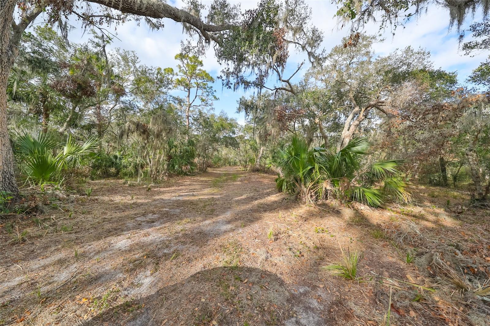 8839 Richmond St Property Photo 11