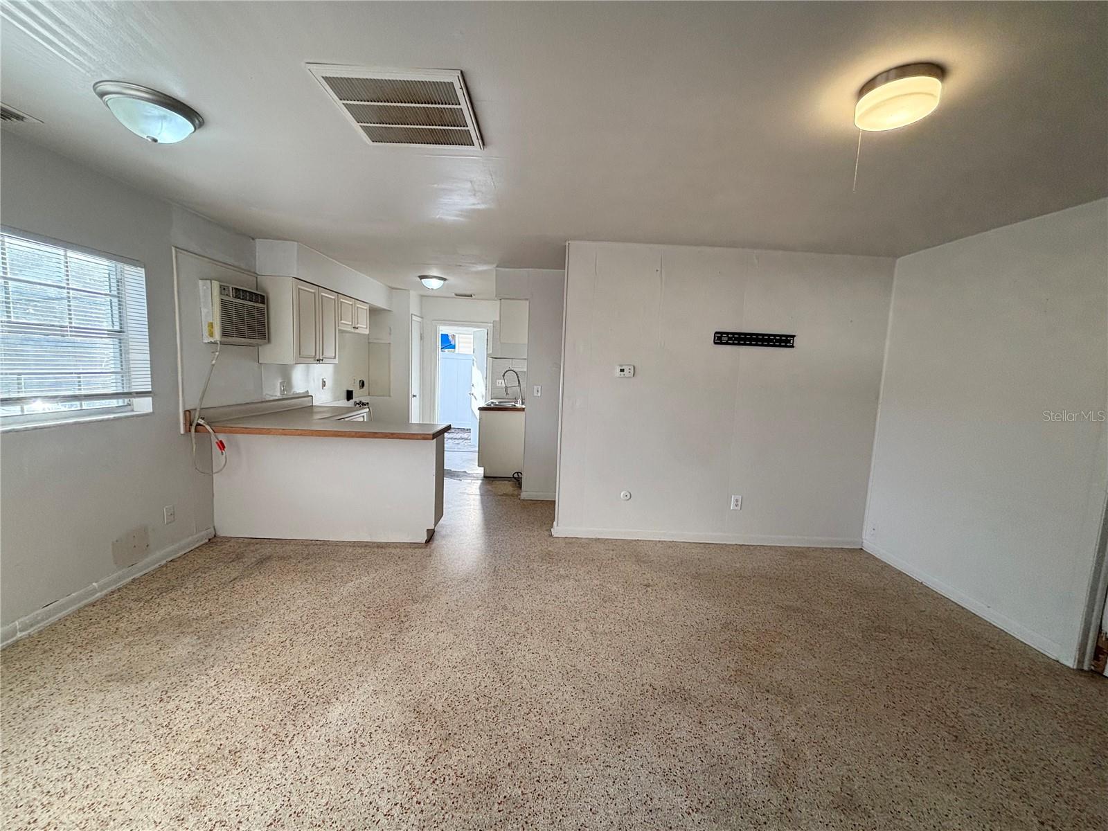 3211 S Ferdinand Ave Property Photo 12