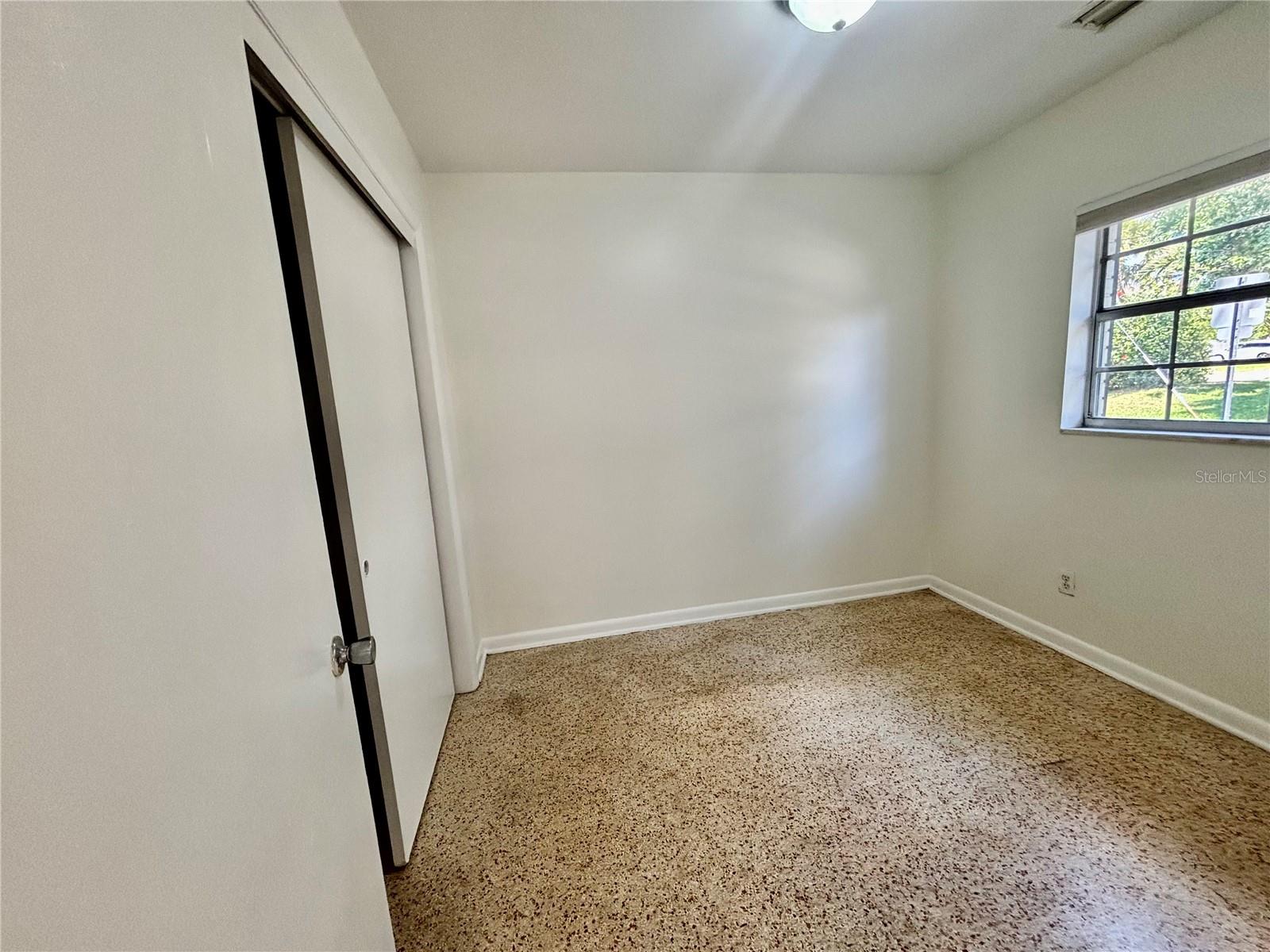 3211 S Ferdinand Ave Property Photo 15